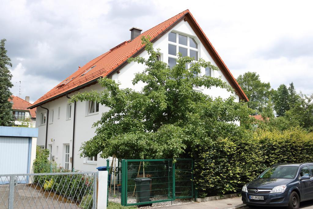 Apartment Dachgalerie 110 M2 Munich Exterior photo
